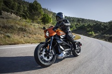 ハーレーダビットソン 「ライブワイヤー」