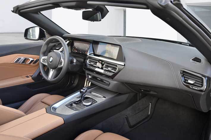 BMW 新型「Z4」の最新画像を公開