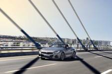 BMW 新型「Z4」の最新画像を公開