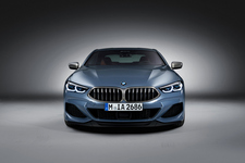BMW 新型8シリーズクーペ