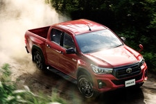 トヨタ 特別仕様車「ハイラックス」Z Black Rally Editionを発表