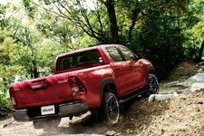 トヨタ、ハイラックスにZ“Black Rally Edition”を設定