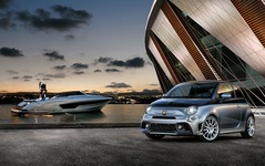 限定車「アバルト695/695Cリヴァーレ」