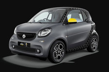 ｢smart fortwo edition / MICKEY THE TRUE ORIGINAL｣を発表｜ミッキーとスマートがコラボ！