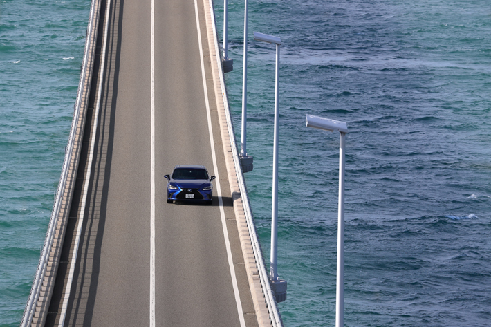 レクサス 新型ES 300h“F SPORT”