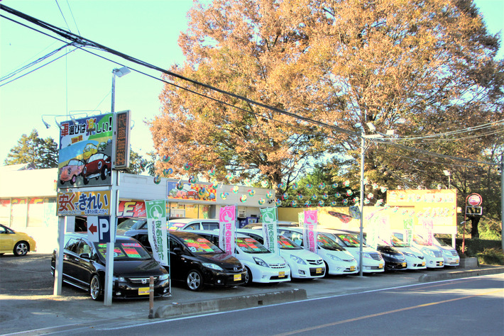 ミニバン、ワンボックスカー専門店「株式会社ラインアップ」住所：〒354-0045　埼玉県入間郡三芳町上富1952-1  営業時間：10：00～20：00  定休日：年中無休  フリーダイヤル：0120-333-685  古物許可番号：431330016423