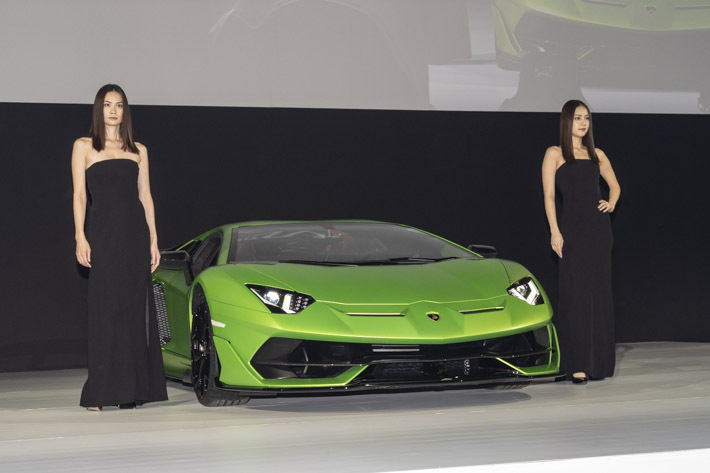 ランボルギーニ アヴェンタドールsvj アジア初披露 ランボルギーニ デイ ジャパン 18 現地レポート 新車 車イベント21年 Mota ランボルギーニ アヴェンタドールsvj アジア初披露 ランボルギーニ デイ ジャパン 18 現地レポート 新車 車イベント21年 Mota
