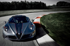 ｢Alfa Romeo 4C｣の限定車発売 ｢4C Competizione｣ならびに｢4C Spider Italia｣を数量限定で導入