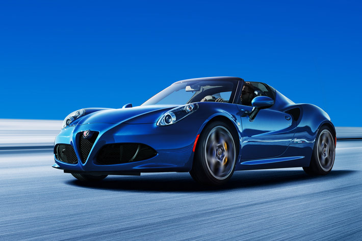 ｢Alfa Romeo 4C｣の限定車発売 ｢4C Competizione｣ならびに｢4C Spider Italia｣を数量限定で導入