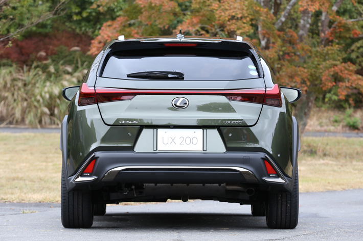 レクサス 新型UX200