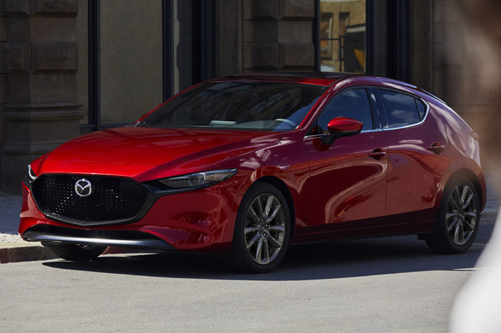 マツダ、新型「Mazda3」を世界初公開