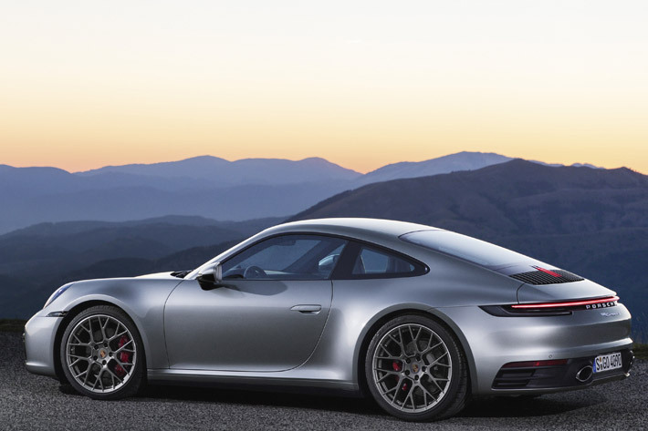 ポルシェ 新型911がロサンゼルスでワールドプレミア