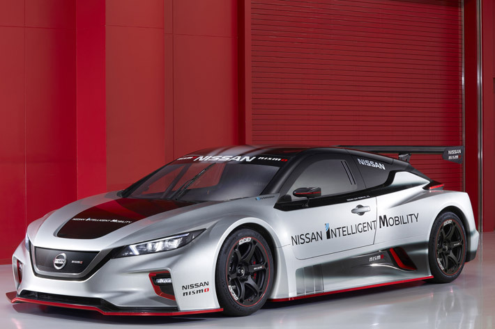 日産、新型EVレーシングカー「日産 リーフ ニスモ RC」を初公開