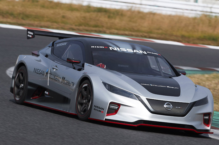 新型EVレーシングカー「NISSAN LEAF NISMO RC」を初公開