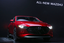 マツダ 新型 MAZDA3（日本名：アクセラ／アクセラスポーツ）