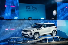 【Jaguar Land Rover】新型「RANGE ROVER EVOQUE」をワールドプレミア