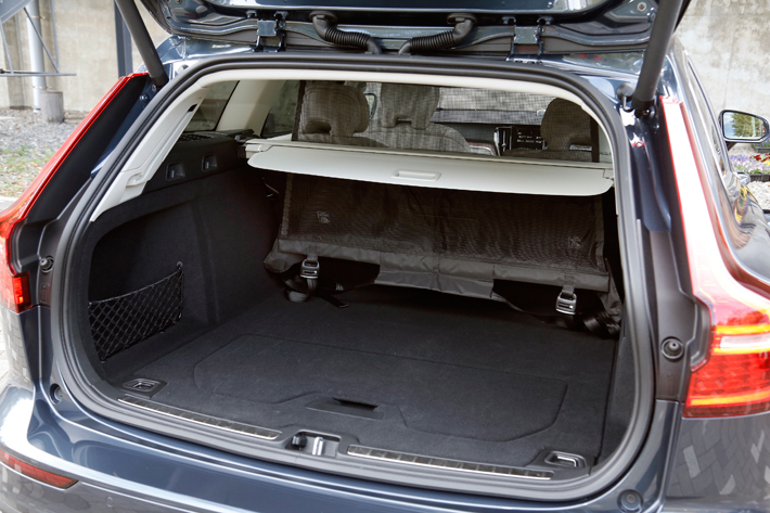 ボルボ V60 T5 Inscription