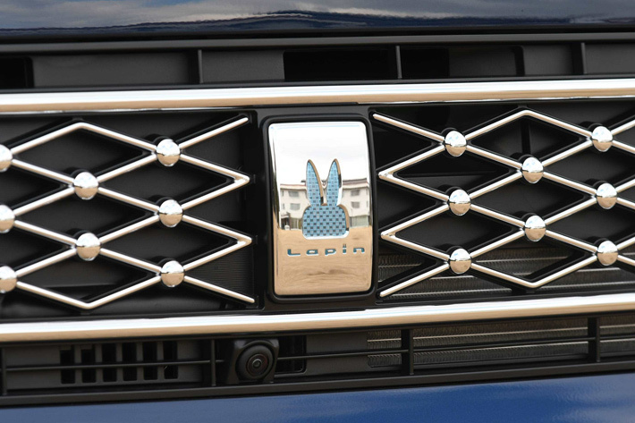スズキ、軽乗用車「アルト ラパン」に 特別仕様車「モード」を設定して発売