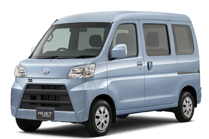 ダイハツ「ハイゼットカーゴ」を一部改良｜MT車にも「スマートアシスト