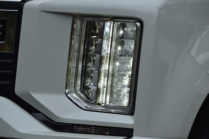 三菱 新型デリカD:5 URBAN GEAR