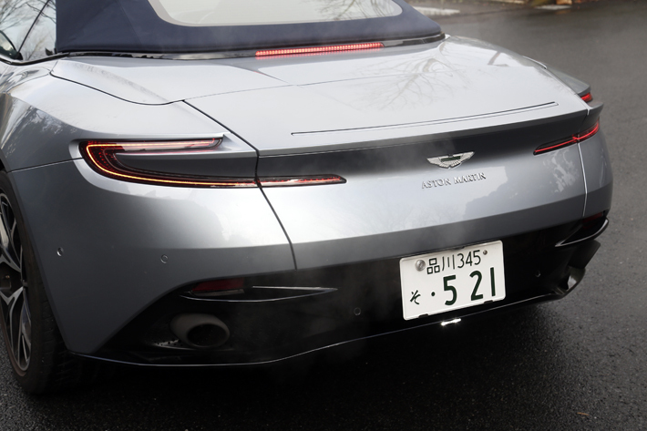 ASTON MARTIN DB11 VOLANTE(アストンマーティン DB11 ヴォランテ)