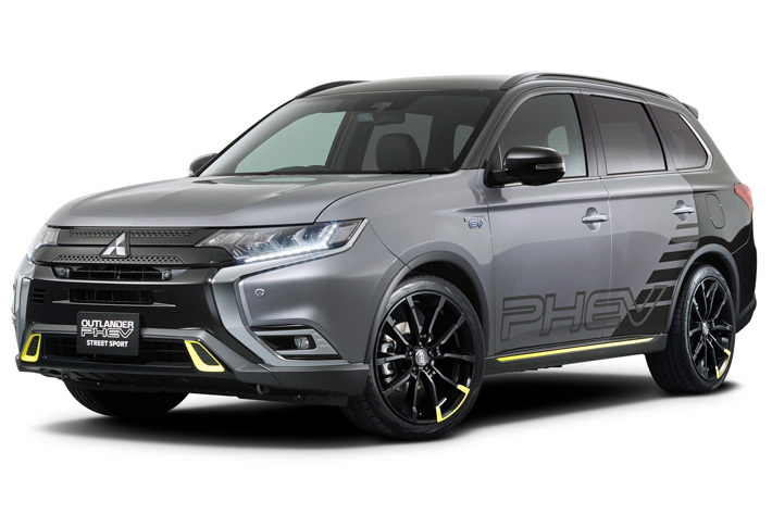 三菱 アウトランダーPHEV STREET SPORT