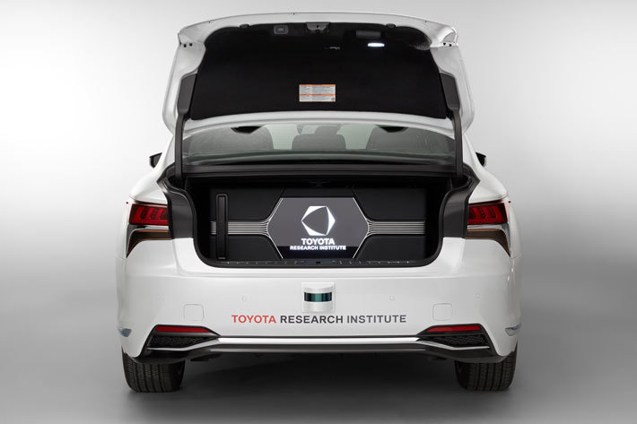 米Toyota Research Institute, Inc.（TRI）、新型自動運転実験車「TRI-P4」をCES®で公開
