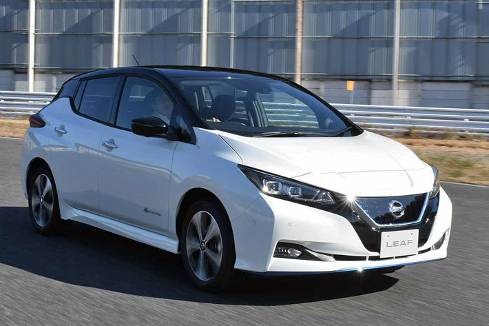 日産 リーフ ｅ+(イープラス)[62kＷh版]