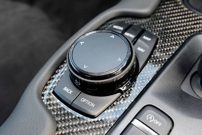 トヨタ 新型スープラ RZ[プロトタイプ／直6 3.0Lターボ／2019年春発売予定・5代目モデル]