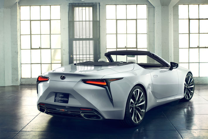 レクサス、デトロイトモーターショーでコンセプトカー「LC Convertible concept」を世界初公開