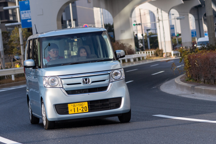 ホンダ日本一売れてるクルマ ホンダ N-BOX！ 女の子目線で売れる理由を徹底検証！