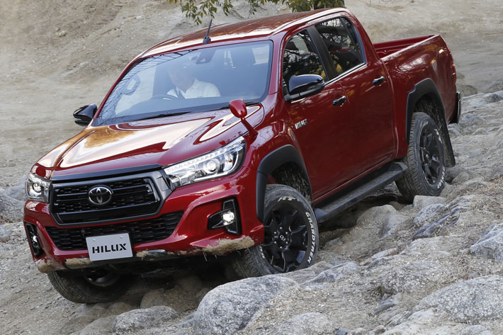 動画あり】トヨタ ハイラックス 特別仕様車「 Z“Black Rally Edition