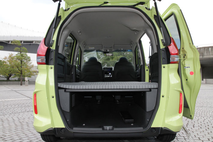 ホンダ フリードプラス ハイブリッド