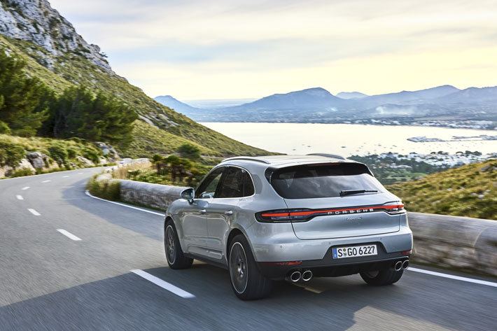 ポルシェ 新しいV6ターボエンジンを搭載した新型マカンS