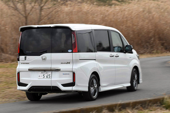 HONDA STEP WGN Modulo X（ホンダ ステップワゴン モデューロX）