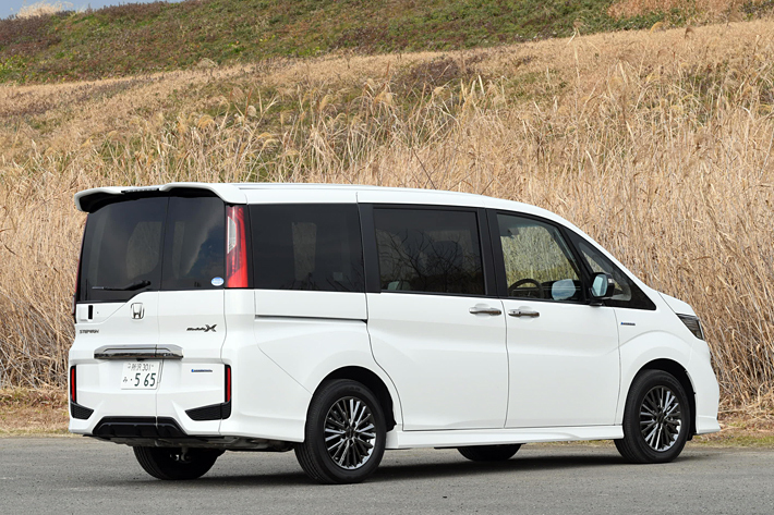 HONDA STEP WGN Modulo X（ホンダ ステップワゴン モデューロX）