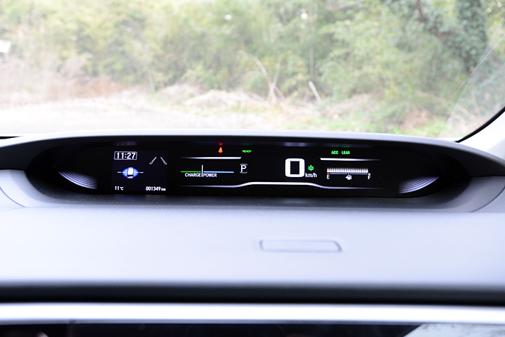 HONDA STEP WGN Modulo X（ホンダ ステップワゴン モデューロX）