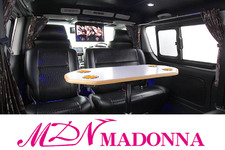 MDNマドンナの経験とセンスが光る 日産 NV350キャラバン／NV100クリッパーのコンプリートカーを紹介【Vol.2】