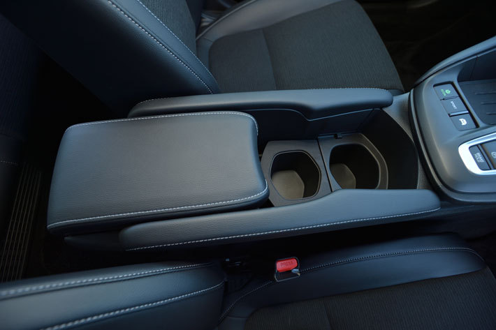 ホンダ 新型 インサイト「INSIGHT EX」