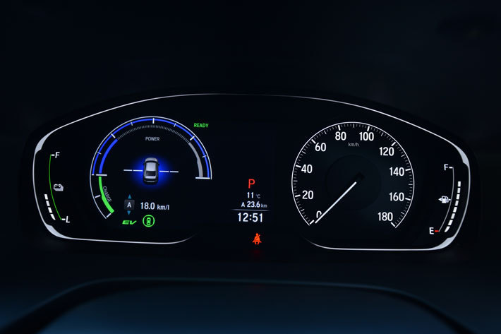 ホンダ 新型 インサイト「INSIGHT EX」