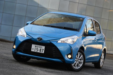 トヨタ 新型 ヴィッツ HYBRID U[FF・ハイブリッド／ボディカラー：クリアブルークリスタルシャイン]