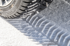 オールシーズンタイヤ Vector 4Seasons Hybrid 雪道試乗