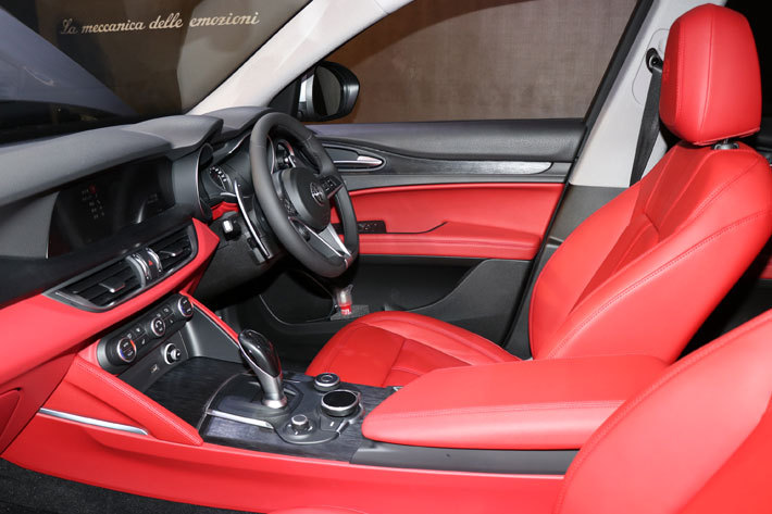 [ALFA ROMEO Stelvio 2.2TURBO DISEL Q4]アルファロメオ ステルヴィオ／ジュリア スポーツディーゼルターボモデル追加「Alfa Romeo D night」記者会見(2019年2月18日)