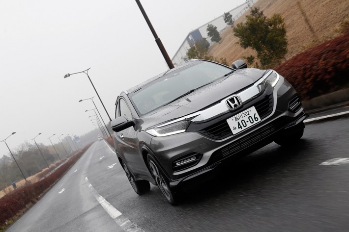 ホンダ ヴェゼル ツーリング 試乗 新たに追加された最上級グレードは欧州車を彷彿とさせるしっとりと落ち着いた走り 3 3 徹底検証 19年新型車種ー試乗レポート Mota