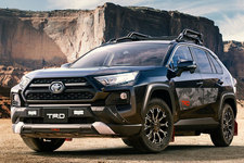 トヨタ 新型RAV4 日本仕様 ティザー画像