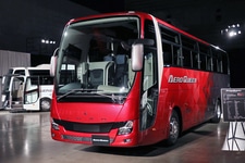 三菱ふそう 大型観光バス「エアロクイーン」2019年モデル(スーパーハイデッカー／観光・貸切／撮影用特別仕様車)／三菱ふそう 大型観光バス発表会[2019年2月21日／会場：パシフィコ横浜(神奈川県横浜市)]