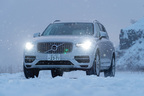 ボルボ XC90 T8 ツインエンジン AWD Inscription