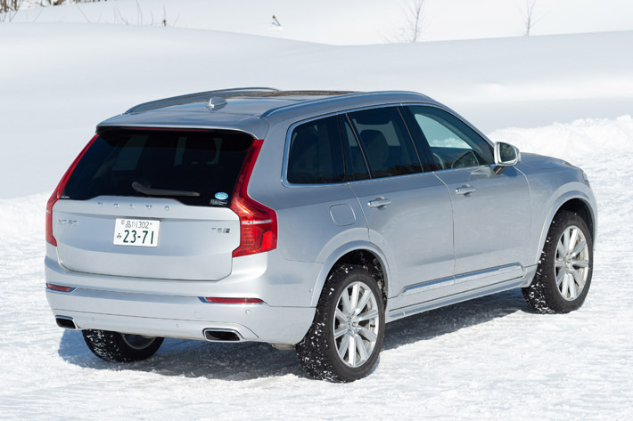 ボルボ XC90 T8 ツインエンジン AWD Inscription