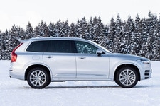 ボルボ XC90 T8 ツインエンジン AWD Inscription