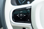 ボルボ XC90 T8 ツインエンジン AWD Inscription